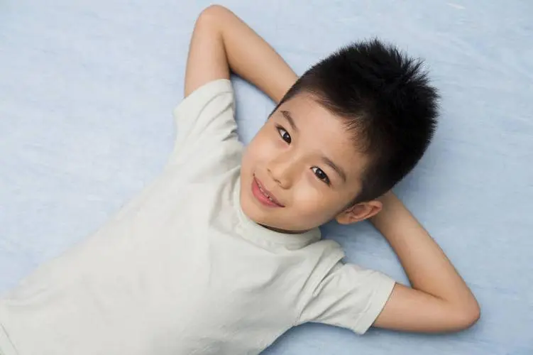 给男孩起个阳光活力的名字，孩子天天开心快乐（200个名字）